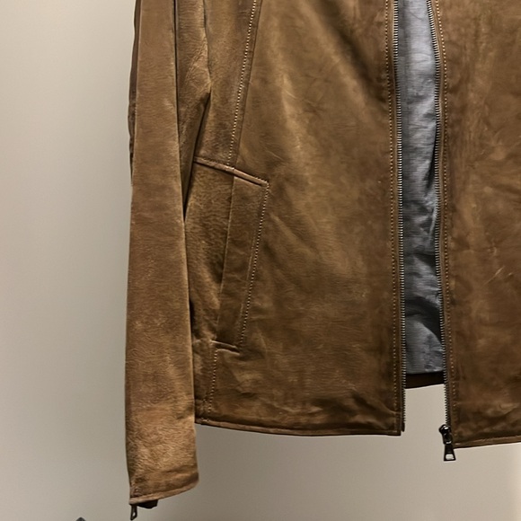 Brown leather jacket - Danier - EUC - Picture 3 of 13